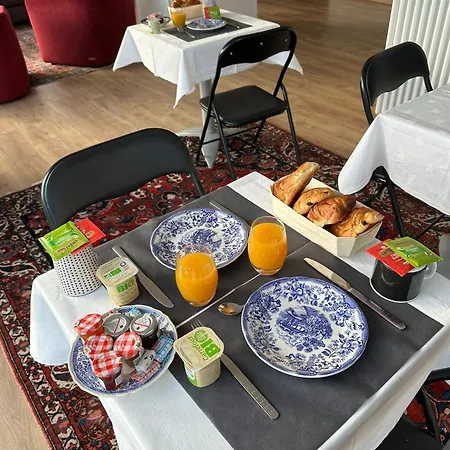 Chateau Chatillon מלון