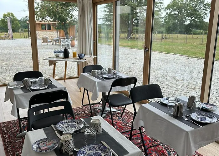 Chateau Chatillon 호텔 *